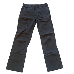 Mens Eddie Bauer outdoor hiking pants Navy Size 30x30. N/WOT